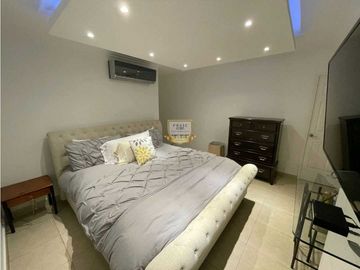 SE VENDE APARTAMENTO AMOBLADO EN SAN FRANCISCO CON BALCON