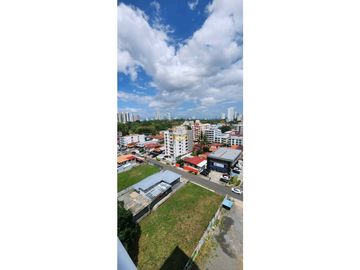 SE VENDE APARTAMENTO AMOBLADO EN SAN FRANCISCO CON BALCON