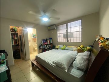Venta de CASA REMODELADA en BRISAS DEL GOLF- MLS 21903