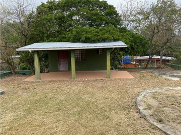REMATE - Venta de CASA a 15 min de GORGONA en CAPIRA Sajalices