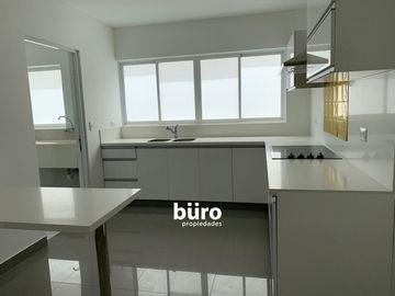 DEPARTAMENTO EN ALQUILER CON VISTA A PARQUE Y TERRAZA 3 DORMITORIOS MIRAFLORES
