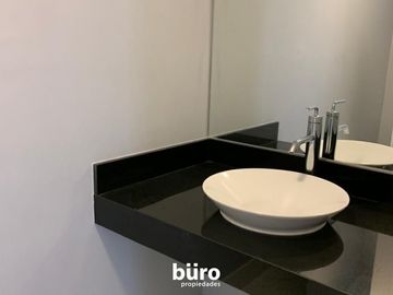 DEPARTAMENTO EN ALQUILER CON VISTA A PARQUE Y TERRAZA 3 DORMITORIOS MIRAFLORES