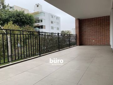 DEPARTAMENTO EN ALQUILER CON VISTA A PARQUE Y TERRAZA 3 DORMITORIOS MIRAFLORES