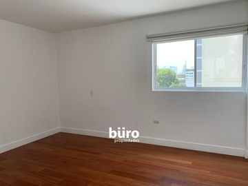 DEPARTAMENTO EN ALQUILER CON VISTA A PARQUE Y TERRAZA 3 DORMITORIOS MIRAFLORES