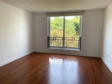 DEPARTAMENTO EN ALQUILER CON VISTA A PARQUE Y TERRAZA 3 DORMITORIOS MIRAFLORES