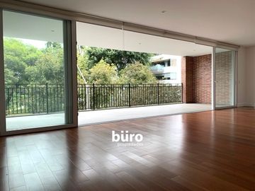 DEPARTAMENTO EN ALQUILER CON VISTA A PARQUE Y TERRAZA 3 DORMITORIOS MIRAFLORES