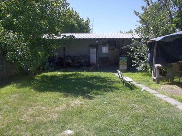 Casa para 2 Familias en venta en Merlo Norte