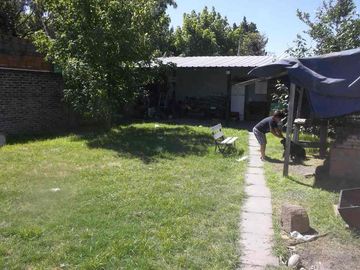 Casa para 2 Familias en venta en Merlo Norte