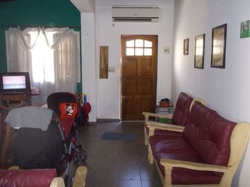 Casa para 2 Familias en venta en Merlo Norte