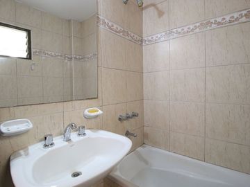VENTA DPTO 3 AMB SAN ISIDRO UBICACION PRIVILEGIADA
