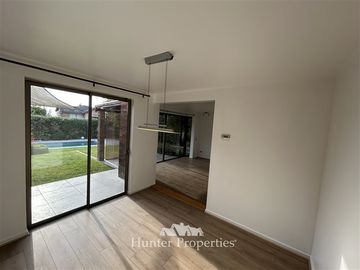 Casa en Venta en Avenida Las Perdices con los presidentes