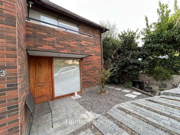 Casa en Venta en Avenida Las Perdices con los presidentes