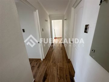 Casa en Venta en Javiera Carrera La Herradura