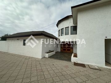 Casa en Venta en Javiera Carrera La Herradura