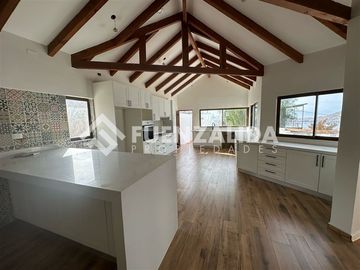 Casa en Venta en Javiera Carrera La Herradura