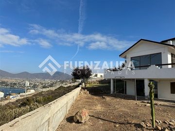 Casa en Venta en Javiera Carrera La Herradura