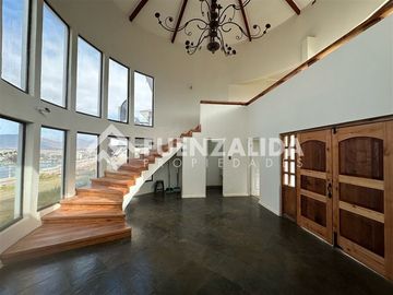 Casa en Venta en Javiera Carrera La Herradura