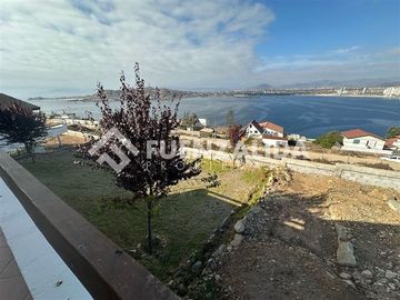Casa en Venta en Javiera Carrera La Herradura