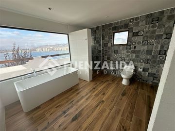 Casa en Venta en Javiera Carrera La Herradura