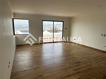 Casa en Venta en Javiera Carrera La Herradura