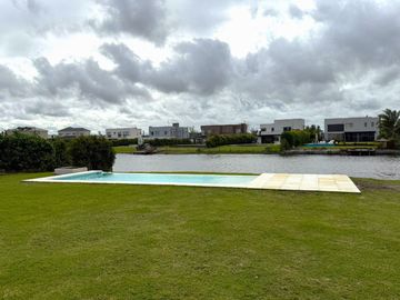 Venta de casa en San Matías sector Laguna