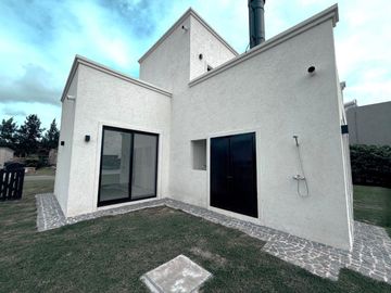 Venta de casa en San Matías sector Laguna