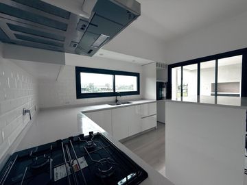 Venta de casa en San Matías sector Laguna