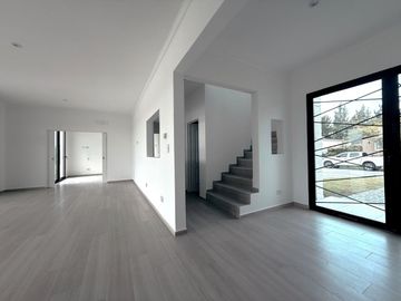 Venta de casa en San Matías sector Laguna