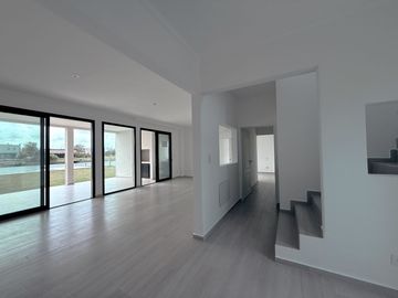 Venta de casa en San Matías sector Laguna