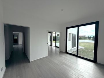Venta de casa en San Matías sector Laguna