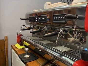 Local Comercial en Venta en Cafetería Pastelería Centro de Producción en Ñuñoa