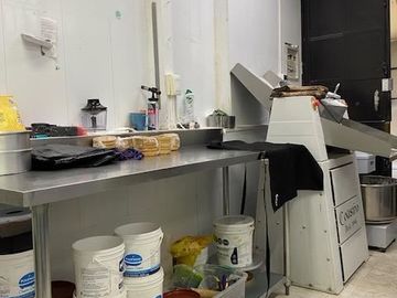 Local Comercial en Venta en Cafetería Pastelería Centro de Producción en Ñuñoa