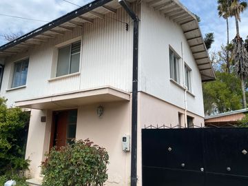 CASA LA DEFENSA