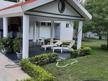 Ofrezco Quinta en Venta en Cadereyta Jimenez