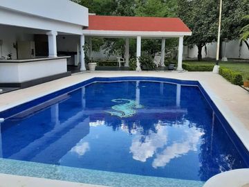 Ofrezco Quinta en Venta en Cadereyta Jimenez