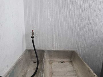 SE VENDE DEPARTAMENTO EN NARVARTE, MUY AMPLIO E ILUMINADO