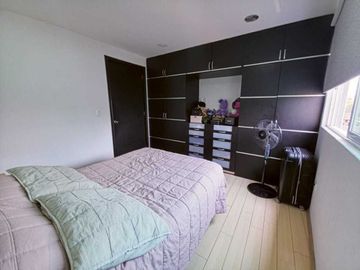 SE VENDE DEPARTAMENTO EN NARVARTE, MUY AMPLIO E ILUMINADO
