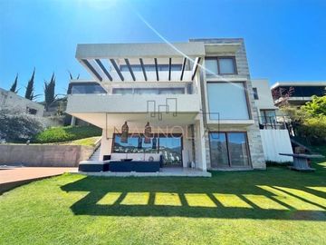 Casa en Venta en Av. Los Litres.
