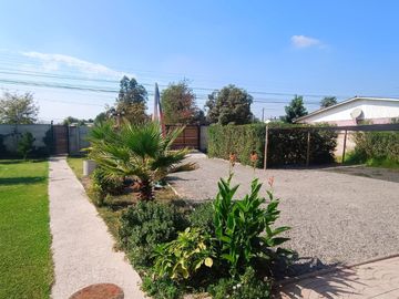 MAGNÍFICA CASA GRAN TERRENO MUY BIEN UBICADA