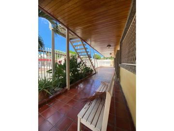 VENDO CASA DOS PISOS  PIE DE LA POPA CARTAGENA