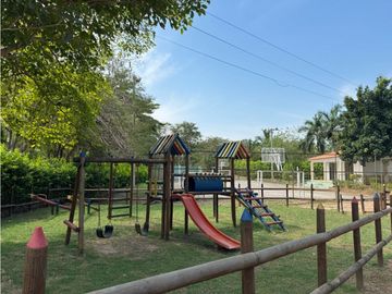 VENDO CASA CAMPESTRE EN CONDOMINIO LA HACIENDA EN ARJONA BOLIVAR