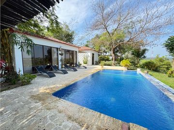 VENDO CASA CAMPESTRE EN CONDOMINIO LA HACIENDA EN ARJONA BOLIVAR