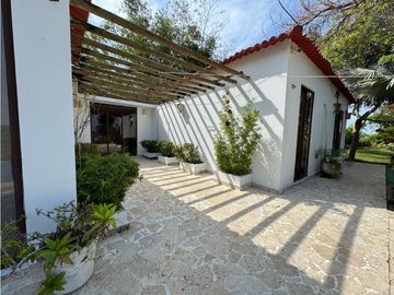 VENDO CASA CAMPESTRE EN CONDOMINIO LA HACIENDA EN ARJONA BOLIVAR