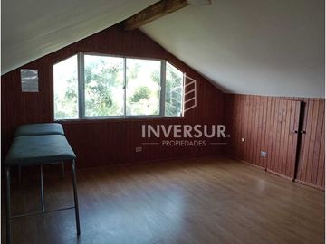 AMPLIA CASA EN BARRIO RESIDENCIAL VALDIVIA