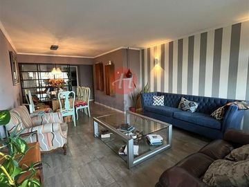 Departamento en Venta en Edificio Versalles