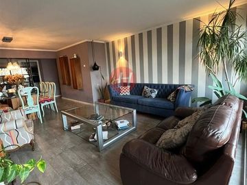 Departamento en Venta en Edificio Versalles