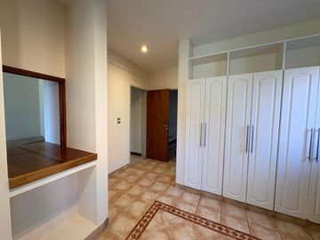 ALQUILER DE CASA EN Pilar
