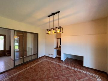 ALQUILER DE CASA EN Pilar