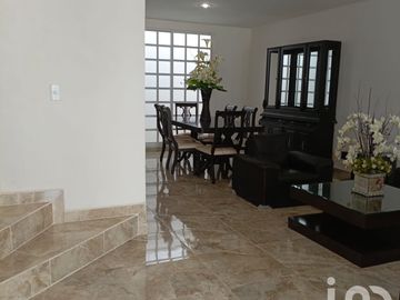 Casa Fracc. San Miguel, Entrada Providencia