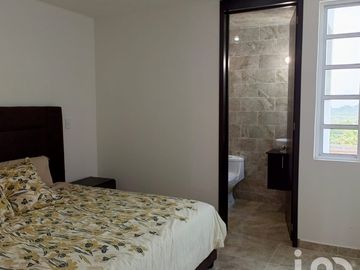 Casa Fracc. San Miguel, Entrada Providencia